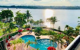 Century Riverside Hotel Hue